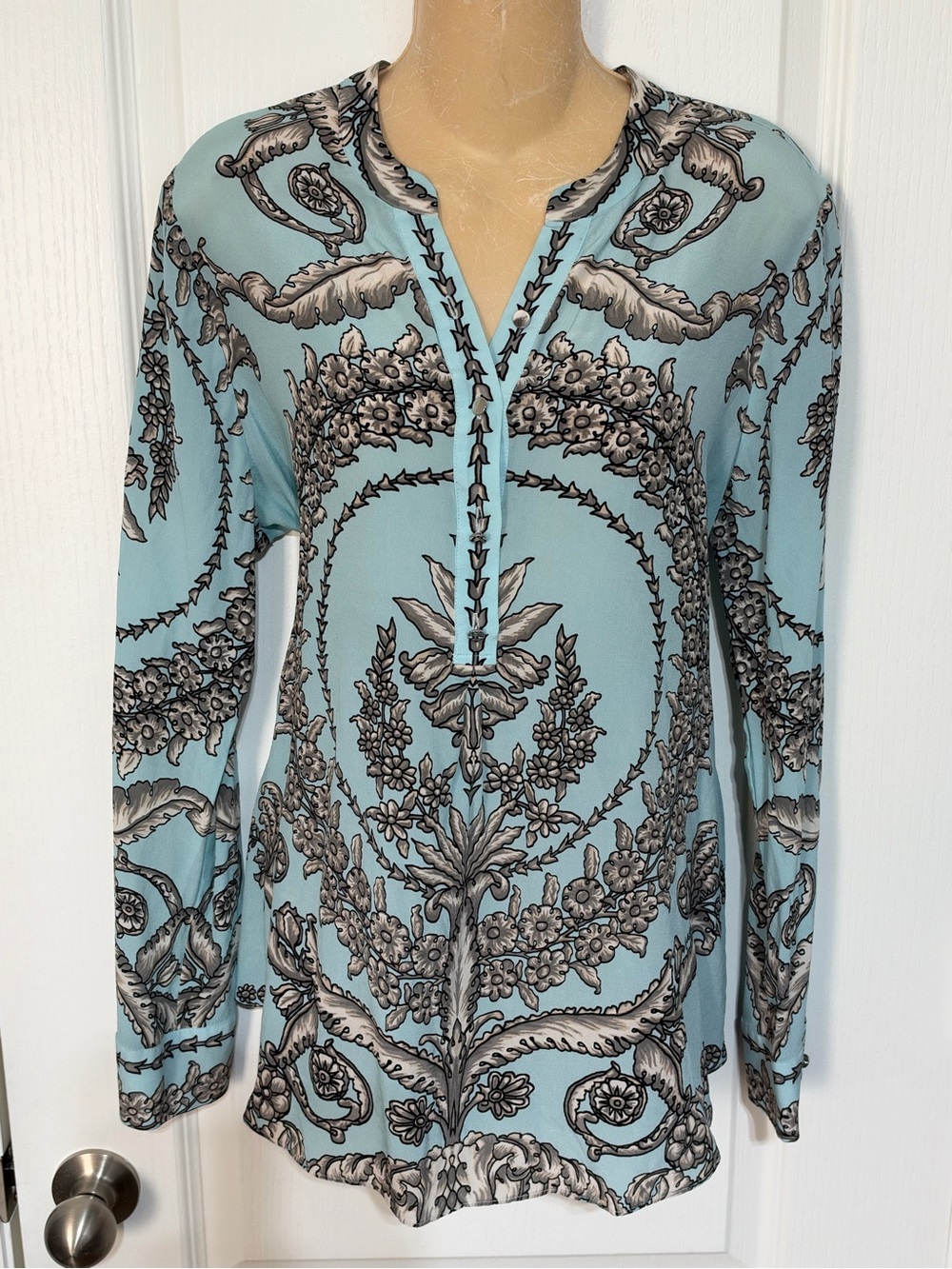 Hale Bob Pale Blue Long-Sleeve Printed Split V Top